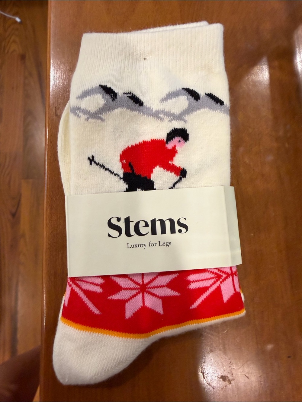 STEMS Skier Novelty Socks NWT